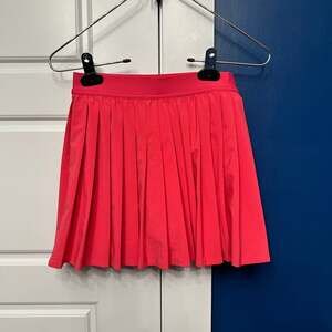 Lululemon High Rise Pleated Tennis Skirt in Cherry Mist